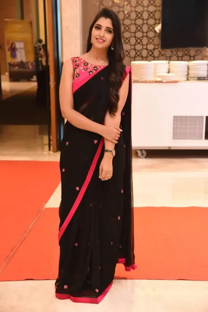 Indian TV Actress Shyamala In Black Saree